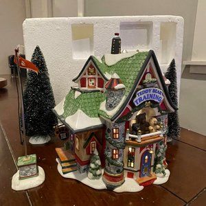 Dept 56 - Teddy Bear Training Center - Retired 2004